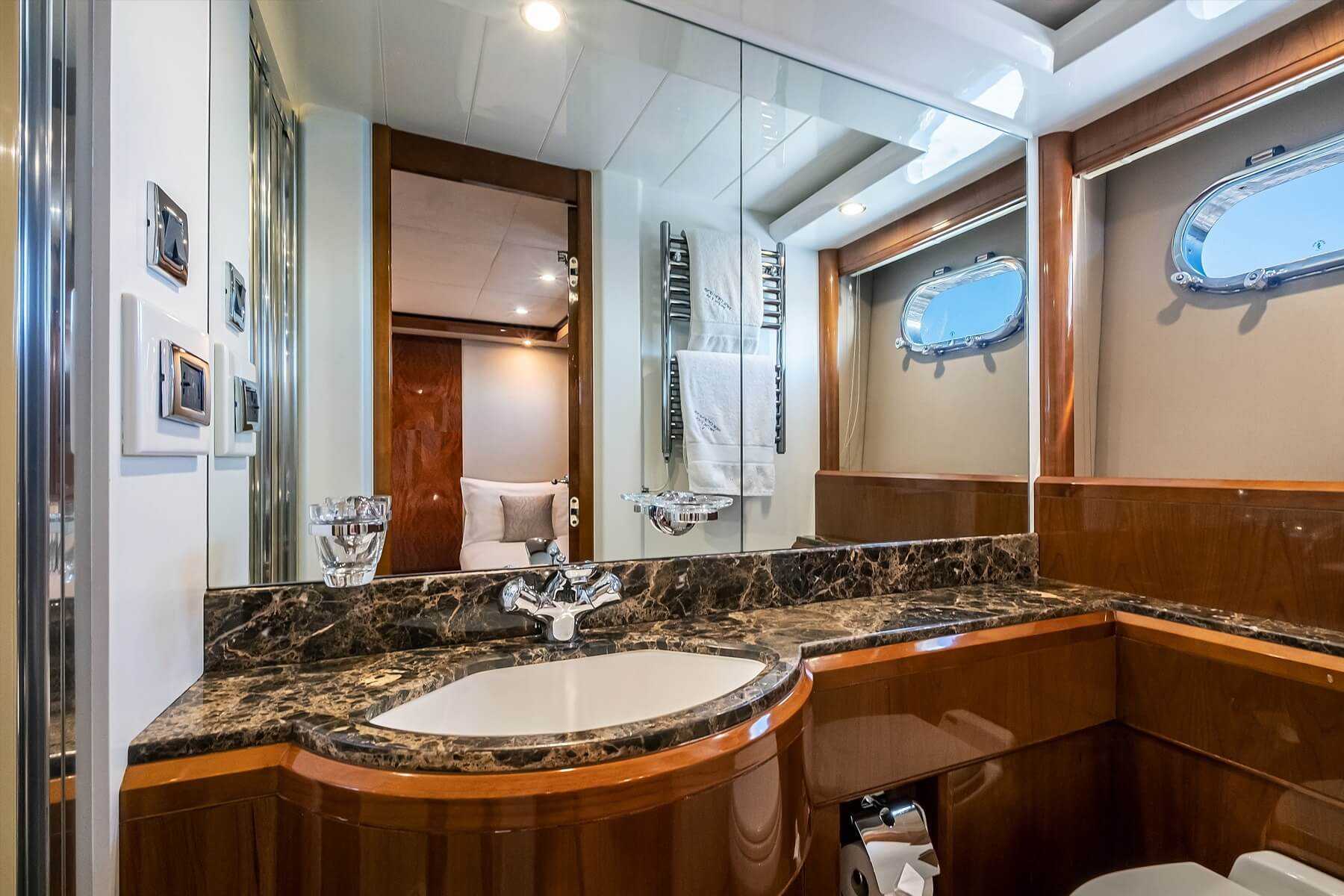 Holderness Princess 22