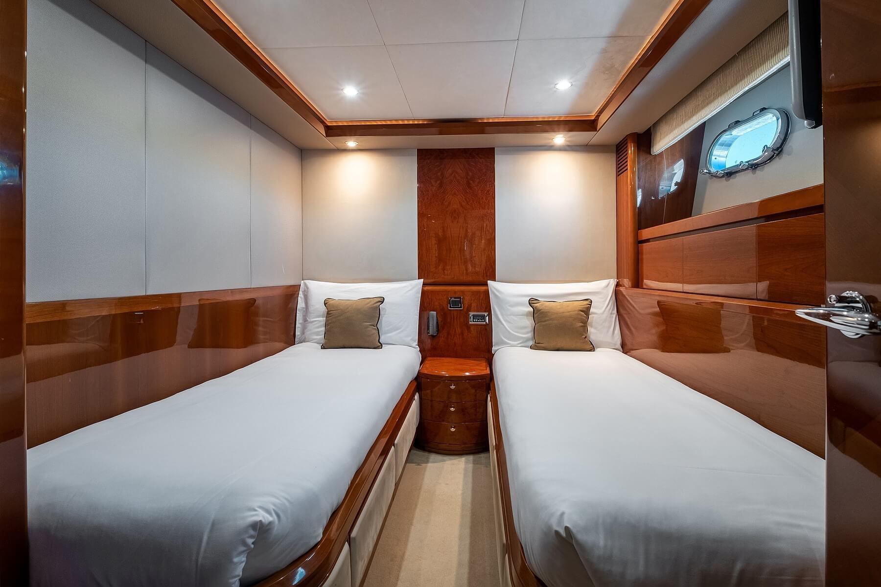 Holderness Princess 23